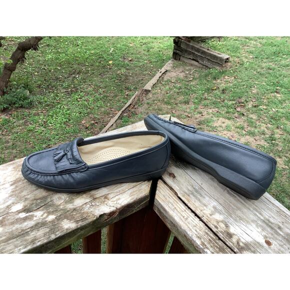 SAS Kittie Kiltie Tassel Fringe Loafers Shoes 7M Navy Blue Slip On Comfort - Picture 5 of 6
